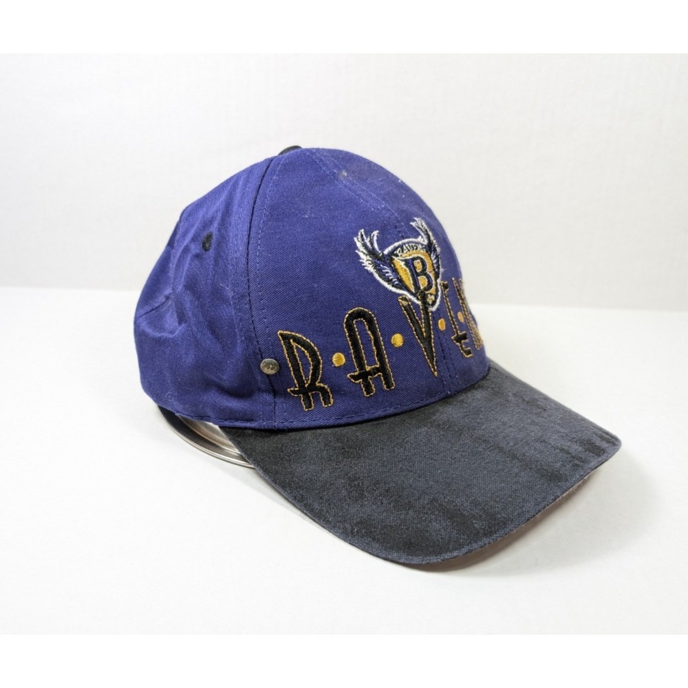 READ‎ Vintage Baltimore Ravens Hat Original Logo 90s Snapback NFL Purple Black